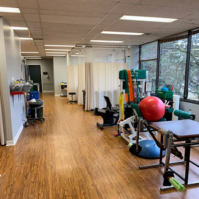 photo of pt health four seasons physiotherapy treatment area