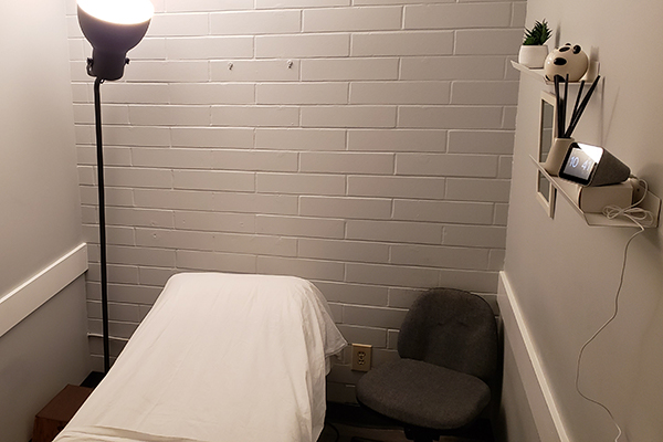 photo of pt Health Richmond Physiotherapy massage therapy room