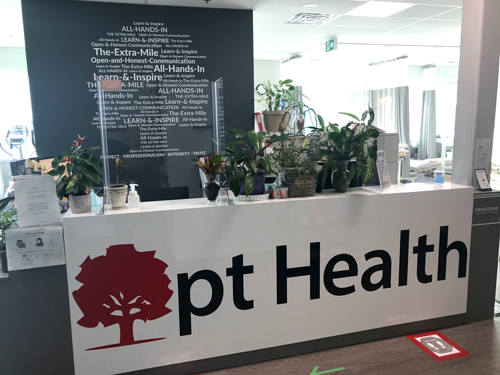 photo of pt Health Barrie Physiotherapy reception desk